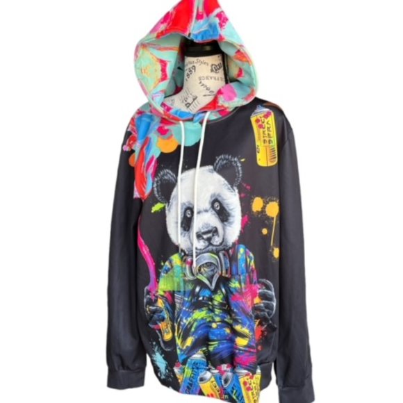 Spray painting panda - Picture 2 of 4